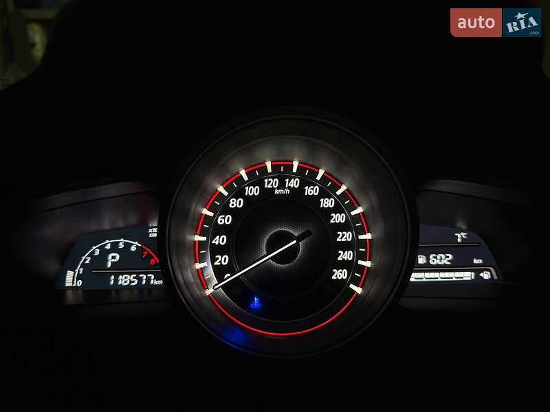 Хетчбек Mazda 3 2016 в Києві