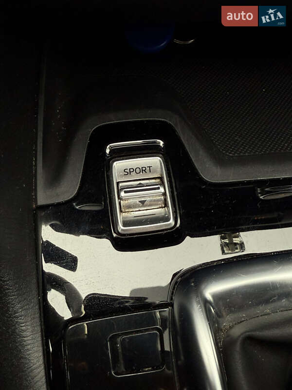 Седан Mazda 3 2017 в Киеве