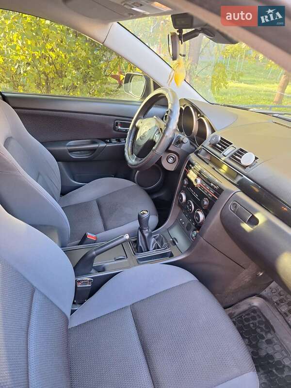 Хэтчбек Mazda 3 2008 в Кременчуге