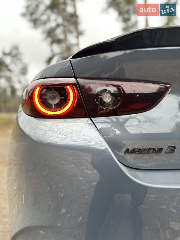 Седан Mazda 3 2022 в Черкассах