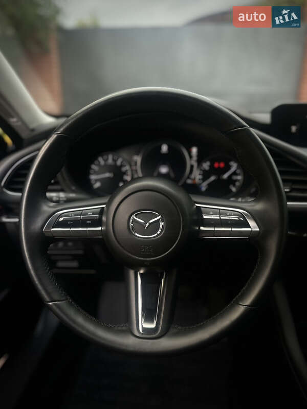 Седан Mazda 3 2022 в Черкассах