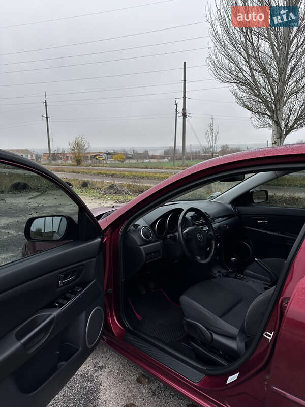 Хетчбек Mazda 3 2008 в Томаківці