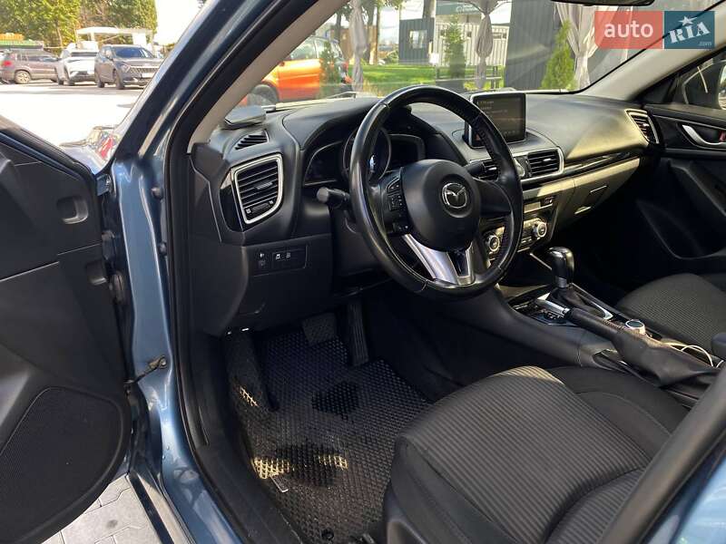 Седан Mazda 3 2014 в Києві