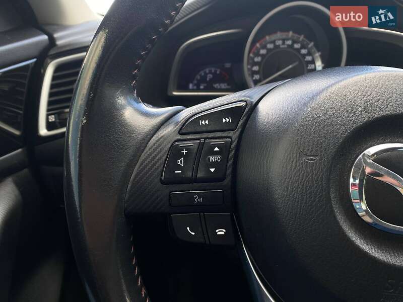 Седан Mazda 3 2014 в Києві