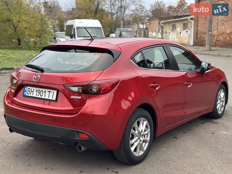 Хетчбек Mazda 3 2016 в Одесі