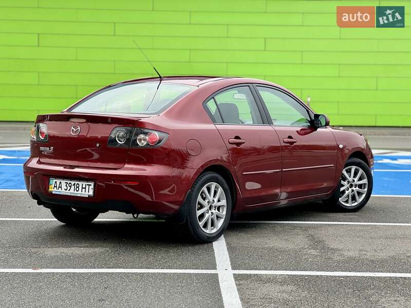 Седан Mazda 3 2008 в Киеве