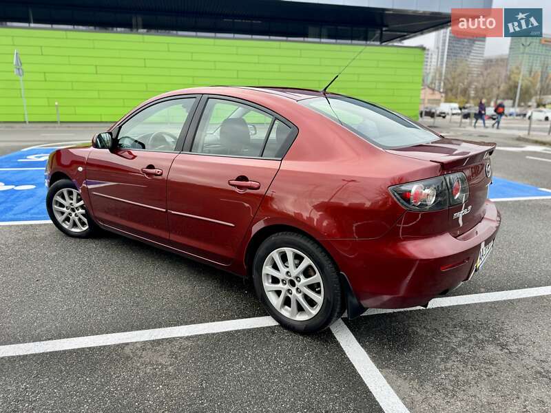 Седан Mazda 3 2008 в Киеве