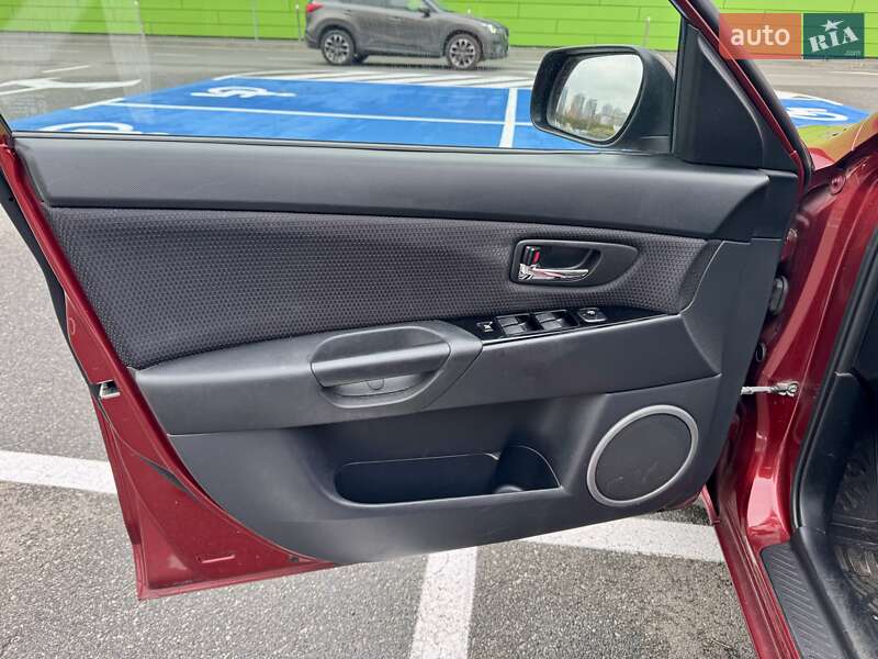 Седан Mazda 3 2008 в Киеве