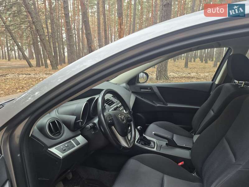 Хэтчбек Mazda 3 2010 в Харькове