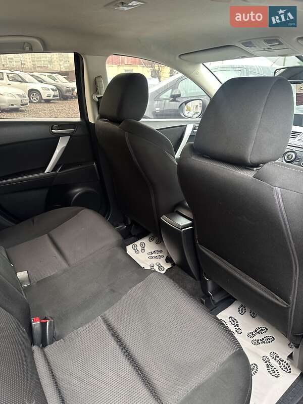 Хетчбек Mazda 3 2011 в Смілі