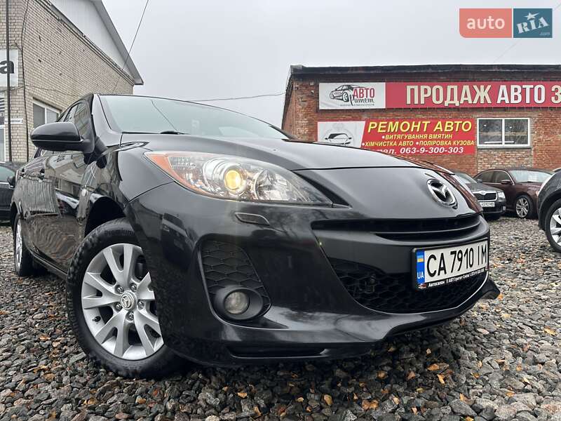 Хетчбек Mazda 3 2011 в Смілі
