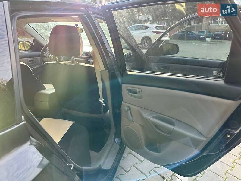 Хэтчбек Mazda 3 2006 в Тернополе