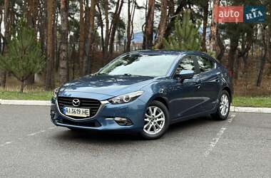 Седан Mazda 3 2017 в Киеве