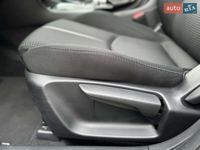 Седан Mazda 3 2017 в Києві фото 30 Седан Mazda 3 2017 в Києві