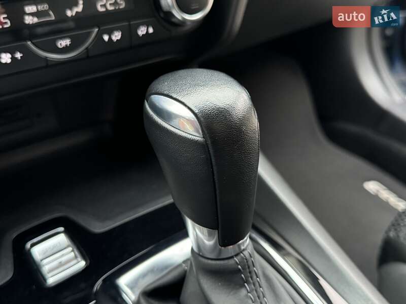 Седан Mazda 3 2017 в Києві фото 40 Седан Mazda 3 2017 в Києві