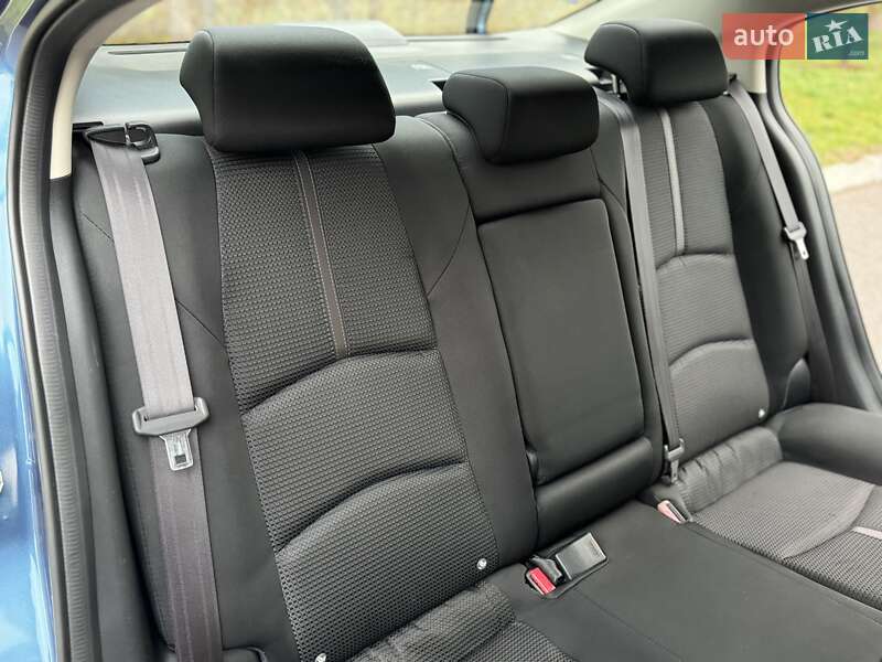 Седан Mazda 3 2017 в Києві фото 53 Седан Mazda 3 2017 в Києві