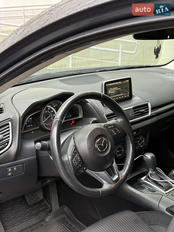 Седан Mazda 3 2015 в Вышгороде фото 3 Седан Mazda 3 2015 в Вышгороде