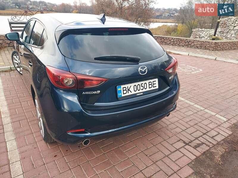 Хетчбек Mazda 3 2017 в Новомиргороді фото 8 Хетчбек Mazda 3 2017 в Новомиргороді