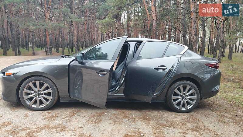Седан Mazda 3 2020 в Кам'янському
