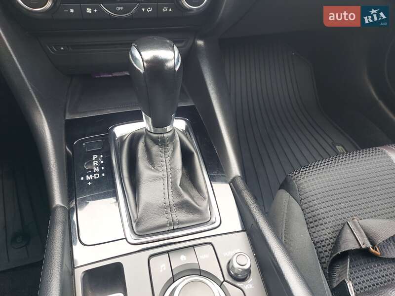 Хетчбек Mazda 3 2017 в Новомиргороді фото 45 Хетчбек Mazda 3 2017 в Новомиргороді