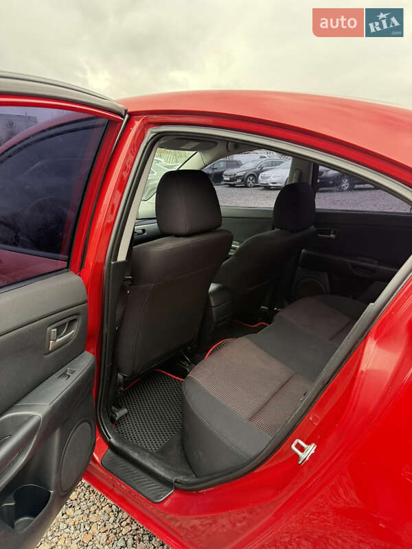 Седан Mazda 3 2005 в Черкасах