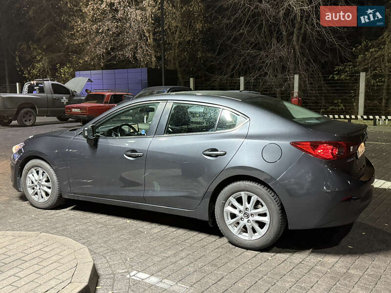 Седан Mazda 3 2015 в Киеве фото 10 Седан Mazda 3 2015 в Киеве