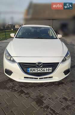 Седан Mazda 3 2014 в Звягеле