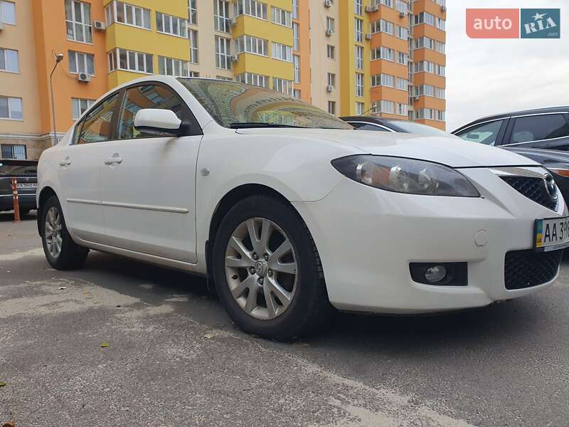 Седан Mazda 3 2007 в Киеве