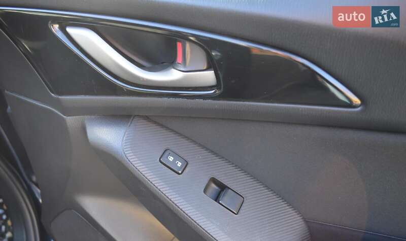 Хэтчбек Mazda 3 2015 в Одессе фото 25 Хэтчбек Mazda 3 2015 в Одессе