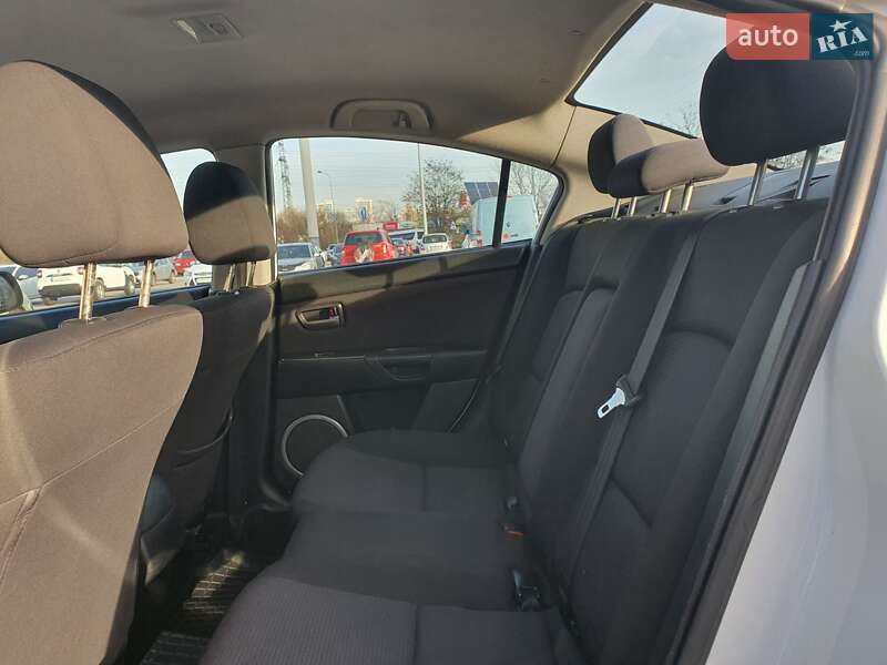 Седан Mazda 3 2007 в Киеве