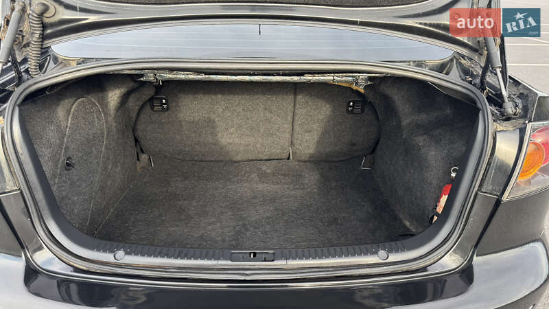 Седан Mazda 3 2006 в Виннице