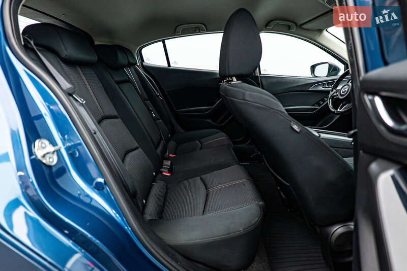 Хетчбек Mazda 3 2018 в Києві фото 21 Хетчбек Mazda 3 2018 в Києві