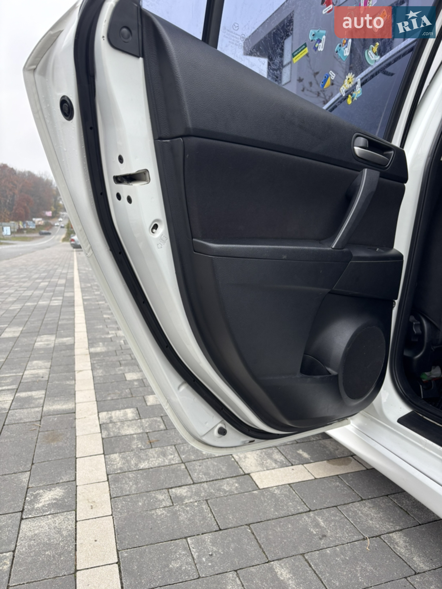 2010 Mazda 3 - мініатюра 11
