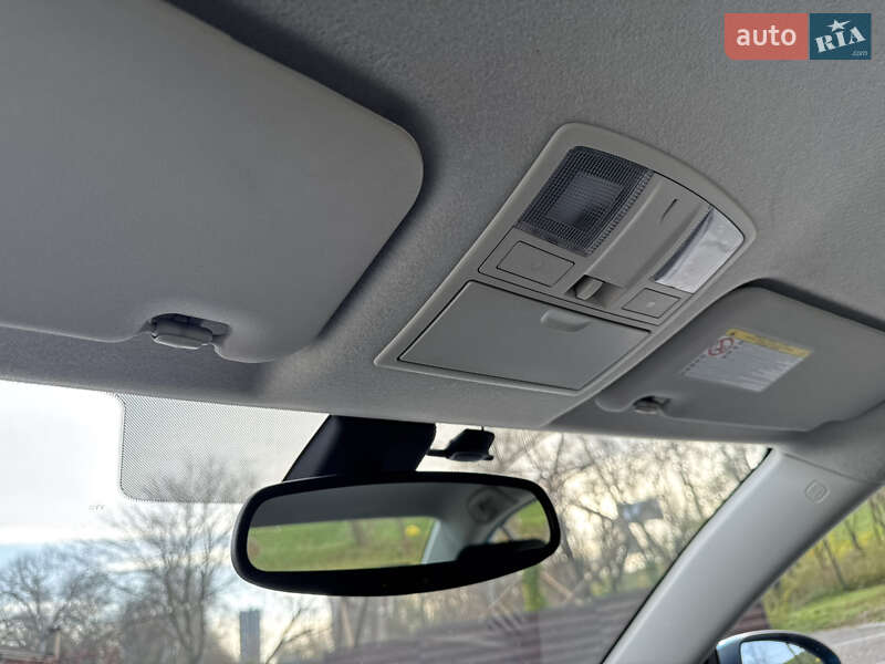 Седан Mazda 3 2010 в Києві фото 43 Седан Mazda 3 2010 в Києві