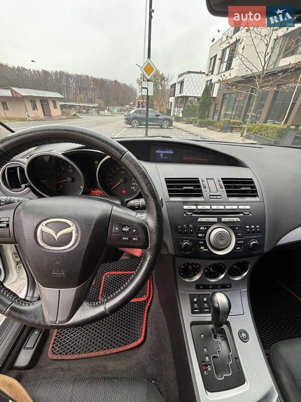Хетчбек Mazda 3 2010 в Ужгороді фото 25 Хетчбек Mazda 3 2010 в Ужгороді