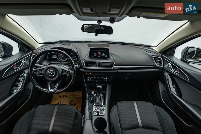 Хетчбек Mazda 3 2016 в Києві фото 10 Хетчбек Mazda 3 2016 в Києві