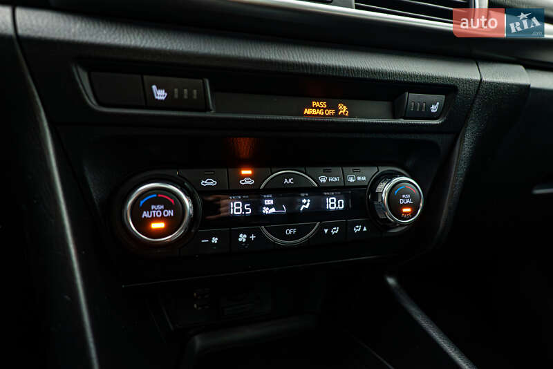 Седан Mazda 3 2018 в Києві фото 19 Седан Mazda 3 2018 в Києві