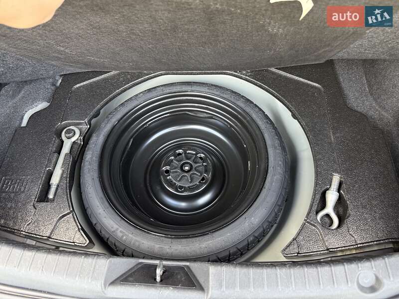 Седан Mazda 3 2013 в Києві фото 15 Седан Mazda 3 2013 в Києві