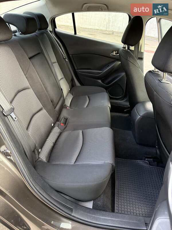 Седан Mazda 3 2013 в Києві фото 22 Седан Mazda 3 2013 в Києві
