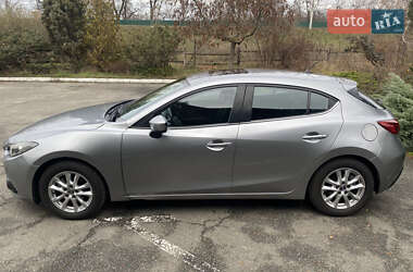 Хэтчбек Mazda 3 2015 в Киеве
