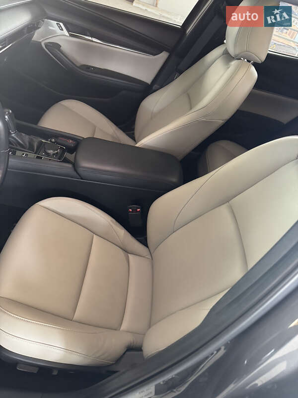 Хетчбек Mazda 3 2019 в Харкові фото 5 Хетчбек Mazda 3 2019 в Харкові