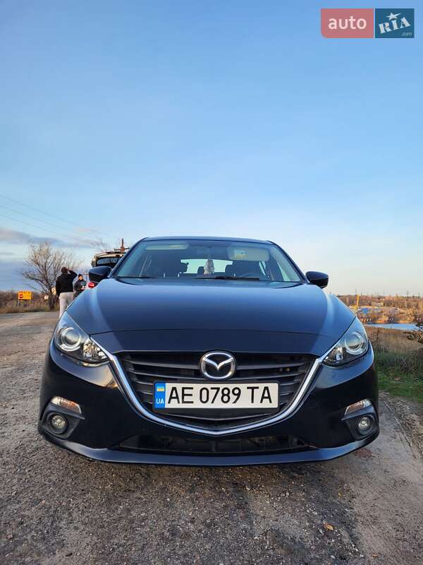 Хэтчбек Mazda 3 2015 в Запорожье фото 7 Хэтчбек Mazda 3 2015 в Запорожье