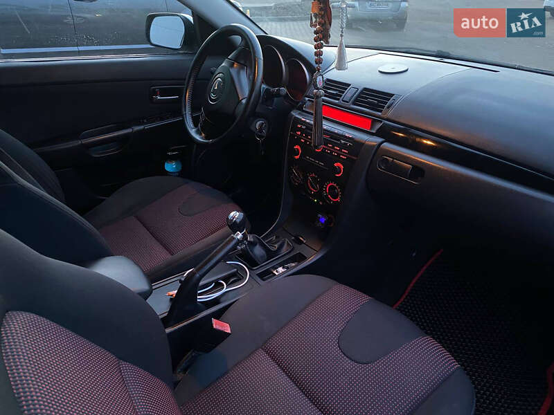 Хетчбек Mazda 3 2005 в Нововолинську фото 3 Хетчбек Mazda 3 2005 в Нововолинську