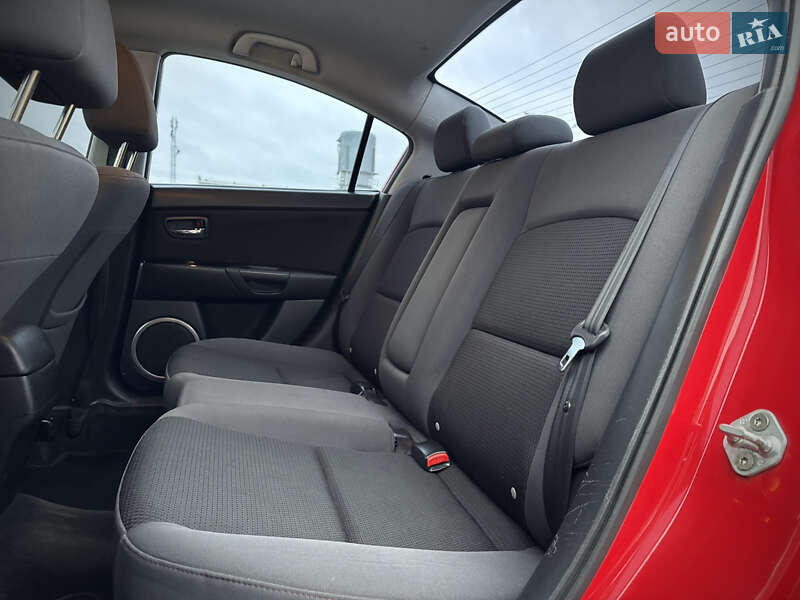 Седан Mazda 3 2008 в Киеве