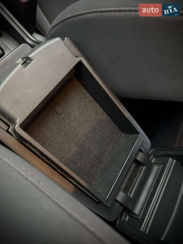 Седан Mazda 3 2008 в Киеве