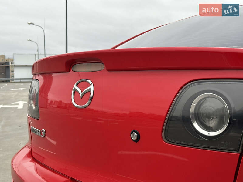 Седан Mazda 3 2008 в Киеве