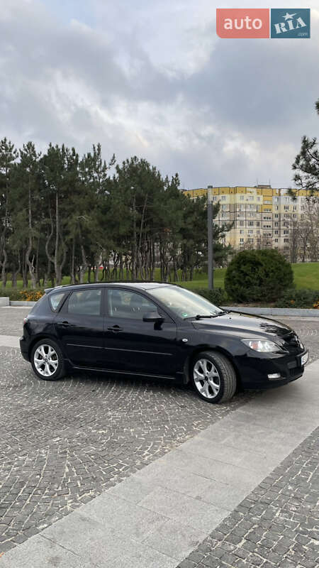 Хэтчбек Mazda 3 2007 в Днепре
