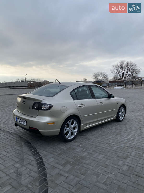 Седан Mazda 3 2007 в Днепре