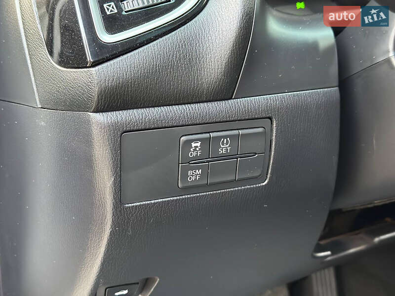 Седан Mazda 3 2014 в Днепре