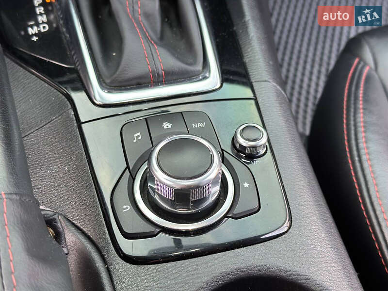 Седан Mazda 3 2014 в Днепре